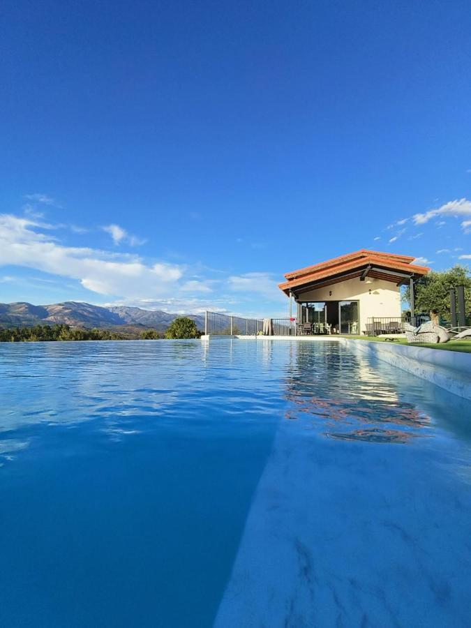 Casa Rural Atalanta De La Vera คาไรซ์ เดลา เบรา ภายนอก รูปภาพ